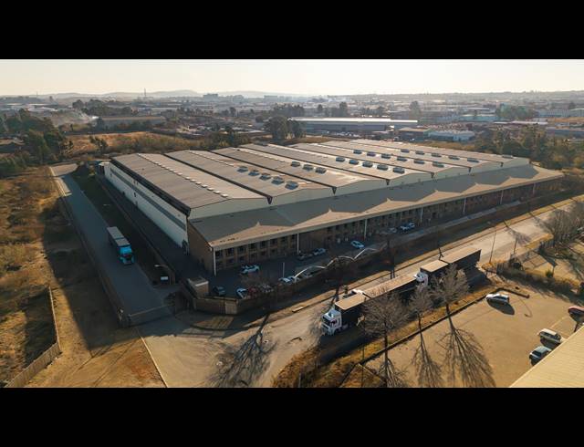 24,910M² WAREHOUSE TO LET IN WADEVILLE